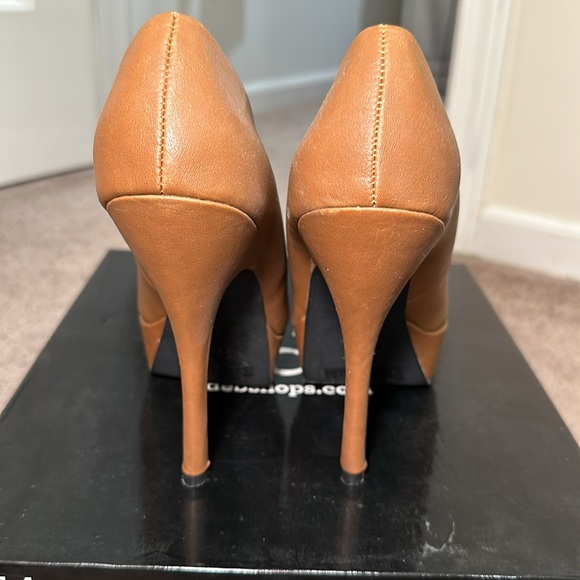 Brown platform heel - Picture 5 of 6